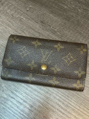 Louis Vuitton Monogram wallet, Porte Monnaie Billets Tresor